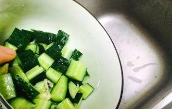 哨瓜怎么拌着吃,夏日清爽新食尚